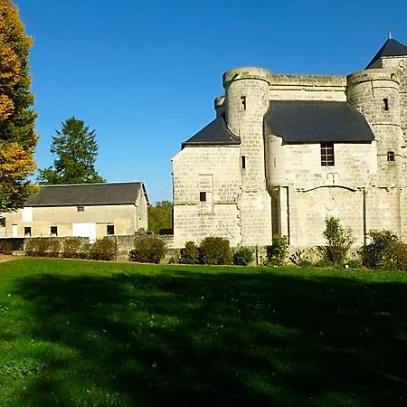 La Au Chateau Nocleg ze śniadaniem Pernant