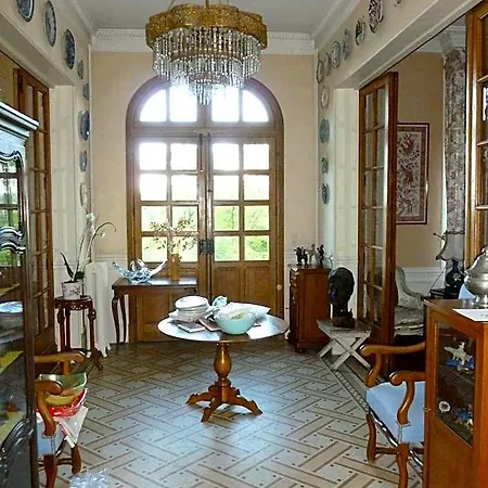 La Au Chateau 4*
