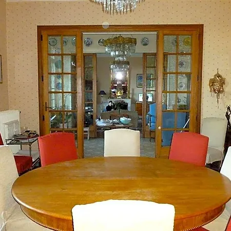 La Au Chateau