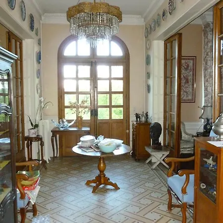 La Au Chateau