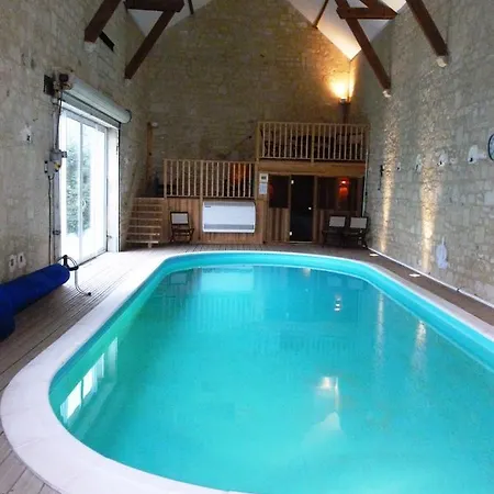 La Au Chateau Nocleg ze śniadaniem Pernant