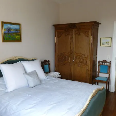 La Au Chateau Frühstückspension