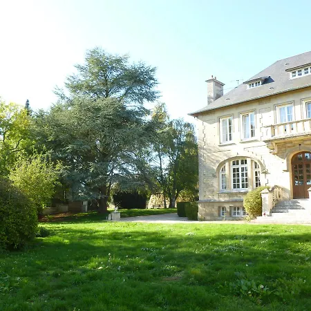 La Au Chateau Frühstückspension *