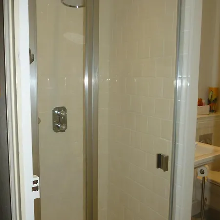 La Au Chateau Pernant