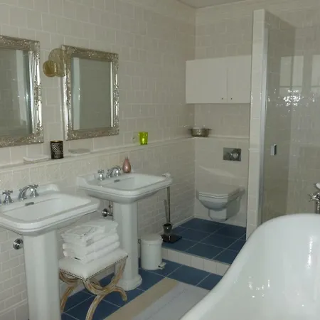 La Au Chateau 4* Pernant