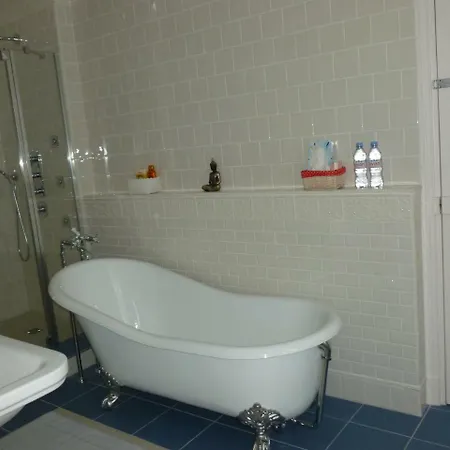 Nocleg ze śniadaniem La Au Chateau 4*